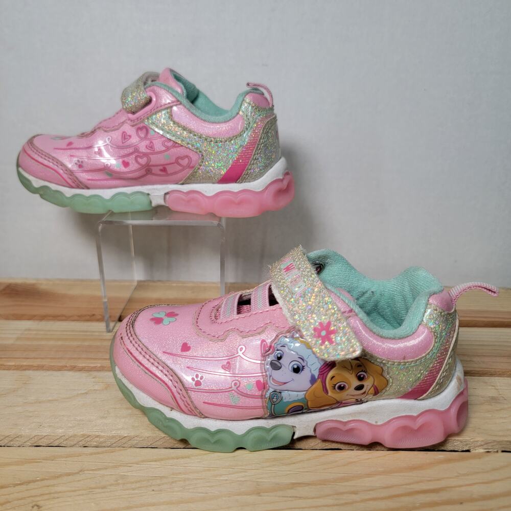 Nickelodeon Paw Patrol Toddler Girls' Light Up Sneakers - Size 8